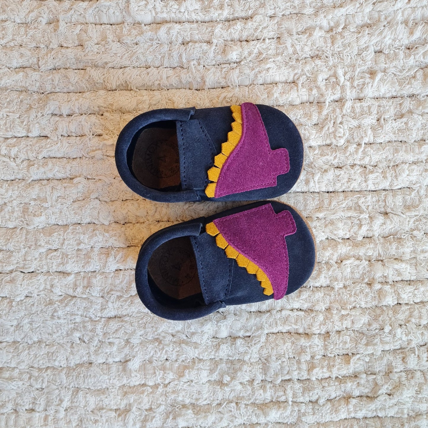 Dinosaurio Violeta