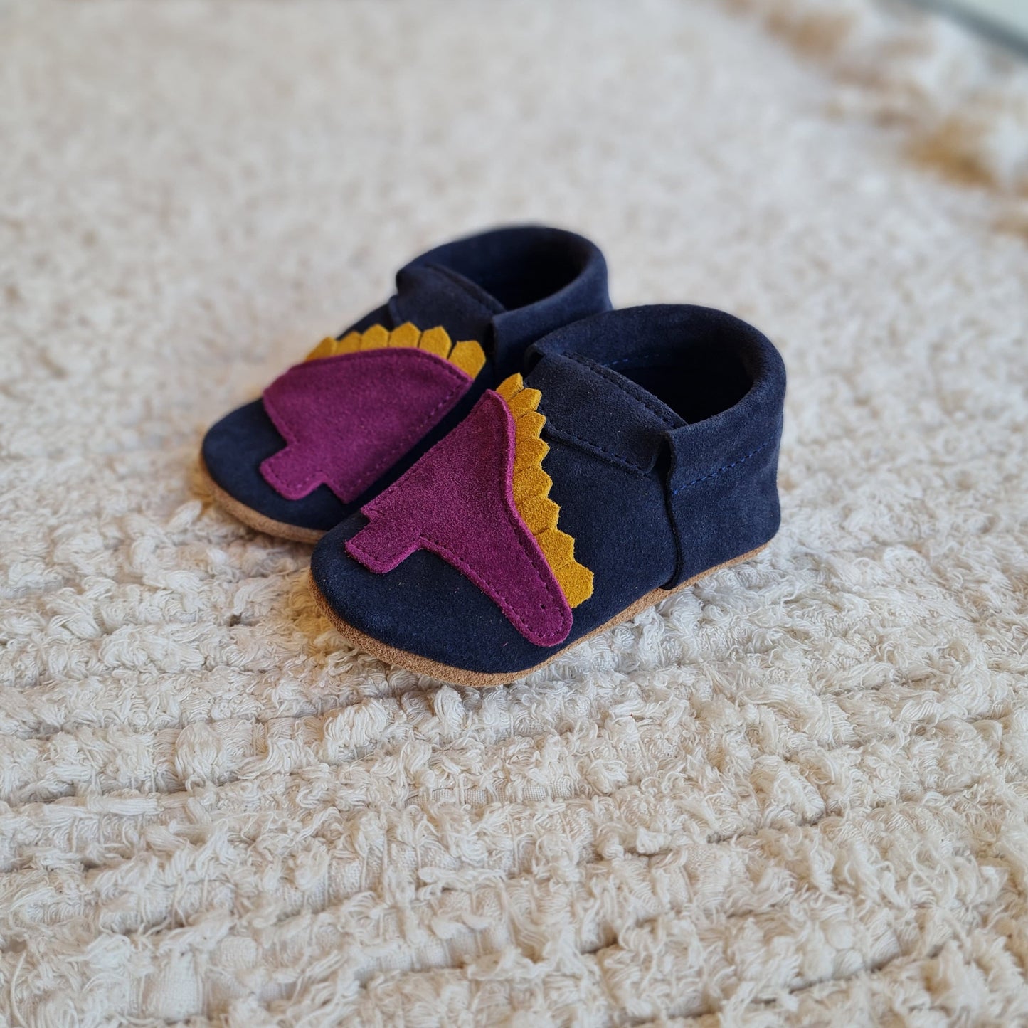 Dinosaurio Violeta
